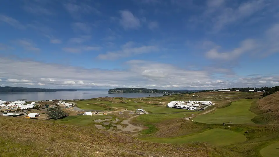 Chambers Bay southern end looking north